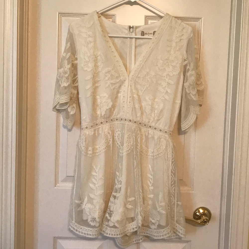 Lace detailed romper